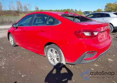 2018 Chevrolet Cruze Lt Auto z USA, uszkodzony, nr VIN 1G1BE5SM1J7228033